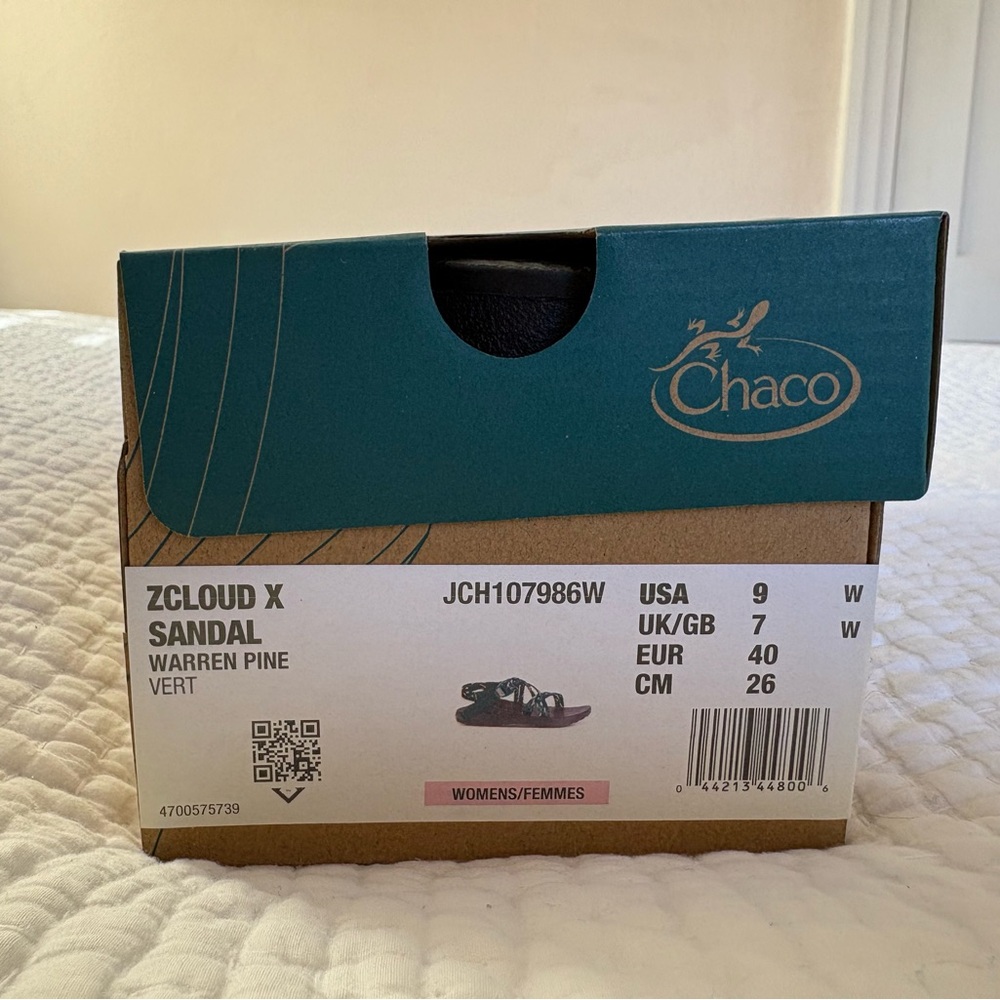 NWT Wide Width Chaco Sandals - Picture 9 of 9